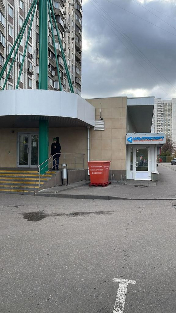Аренда торгового помещения Жилой Дом