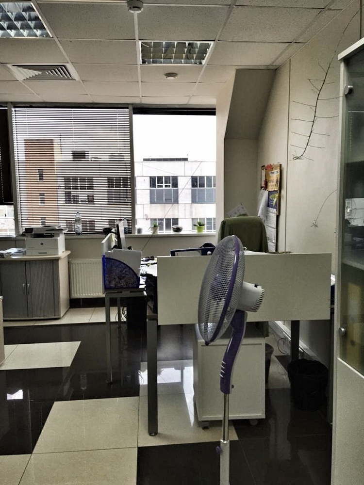 Продажа офиса Бизнес-центр «Виктория Плаза»