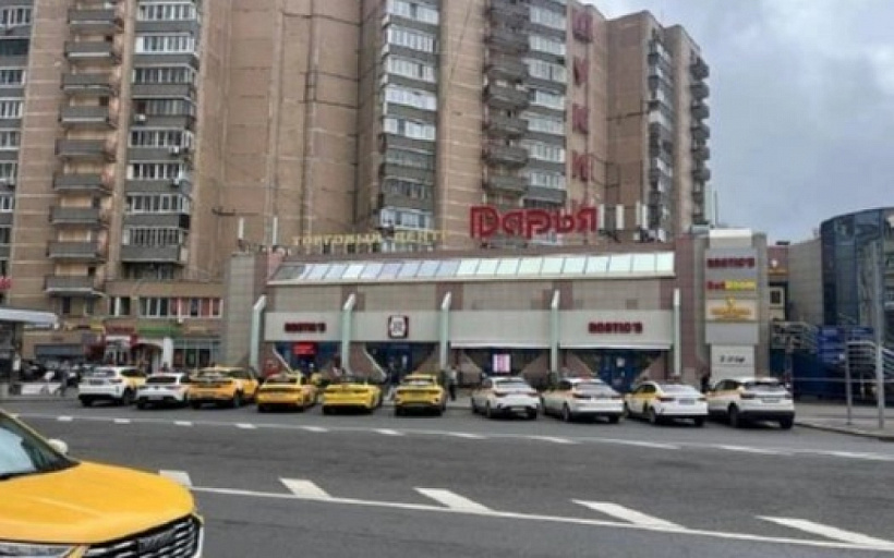 Аренда торгового помещения Жилое здание 