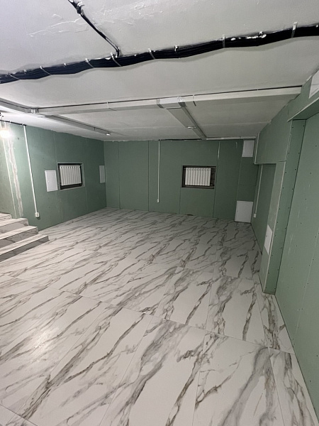 Аренда торгового помещения Жилое здание 