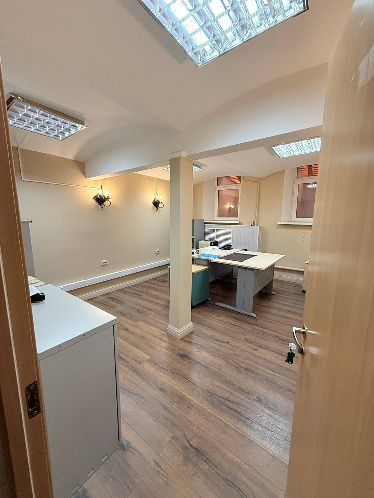 Аренда офиса Жилое здание 