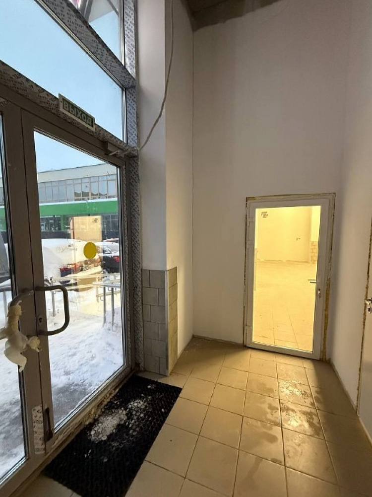 Продажа торгового помещения ЖК 