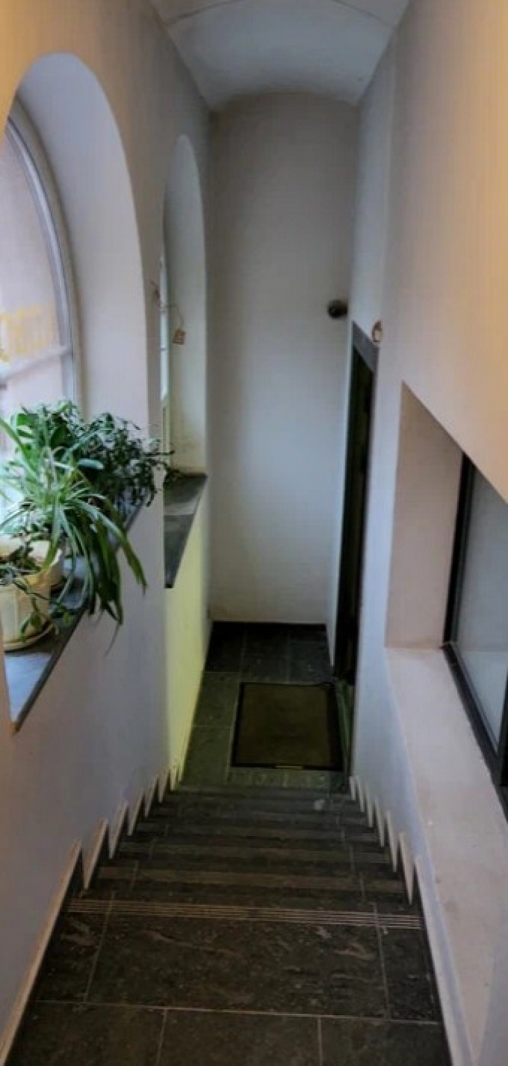 Продажа торгового помещения Жилой дом