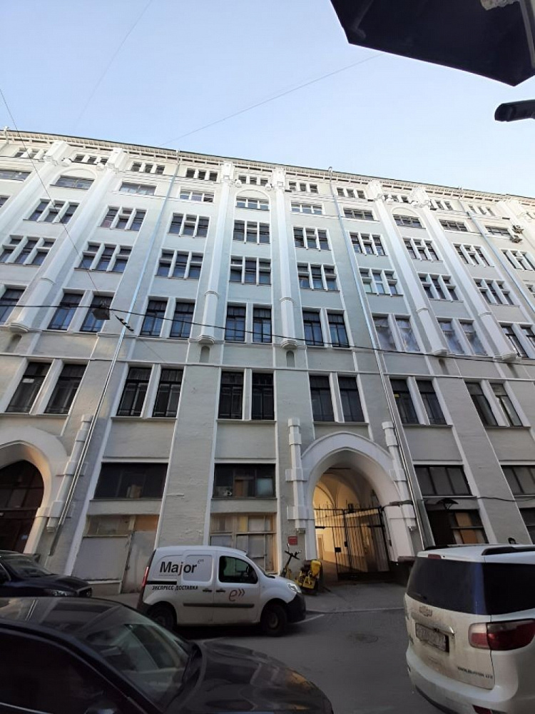 Продажа торгового помещения Жилой дом 