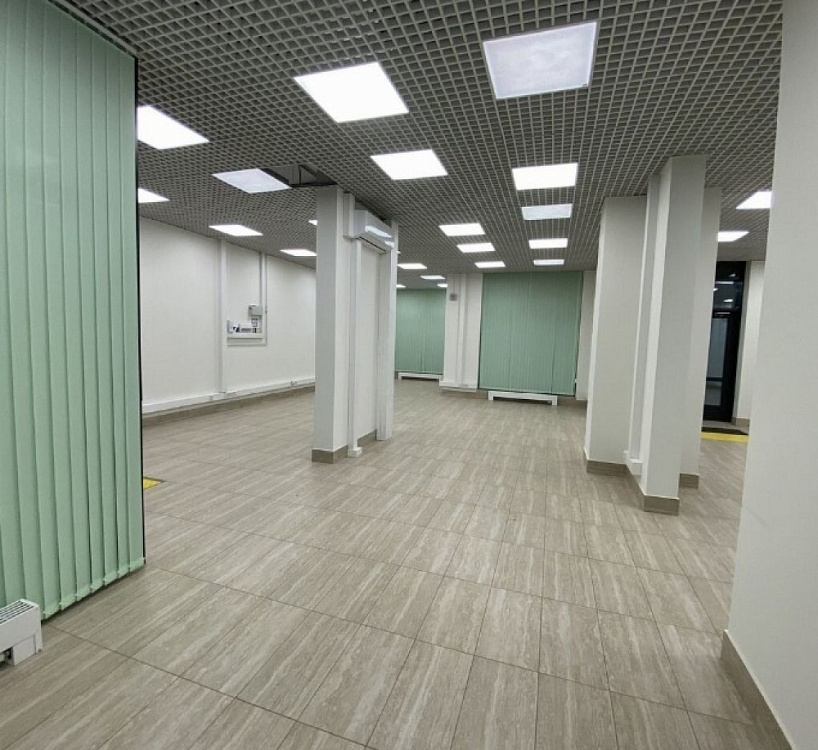 Аренда торгового помещения Жилое здание 