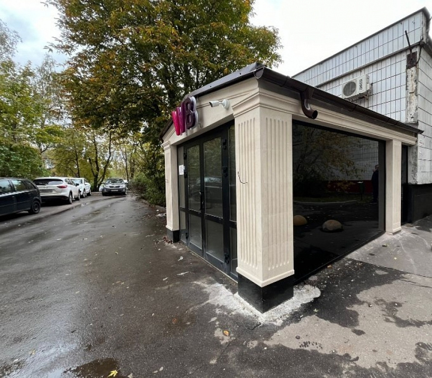 Аренда торгового помещения Жилое здание 