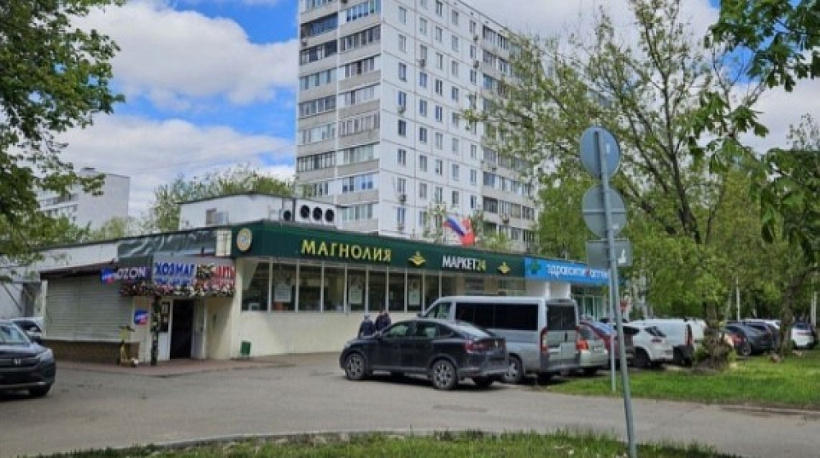 Аренда торгового помещения Жилое здание 