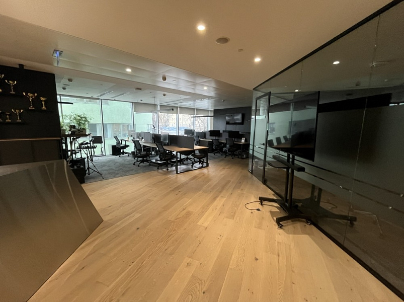 Аренда офиса Бизнес-центр «Легенда Цветного»