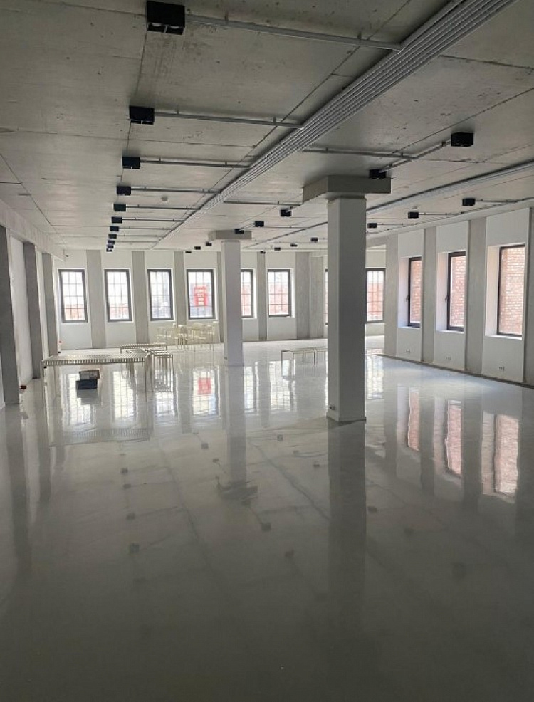 Аренда торгового помещения Административное здание 