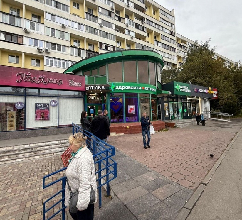 Аренда торгового помещения Жилое здание 