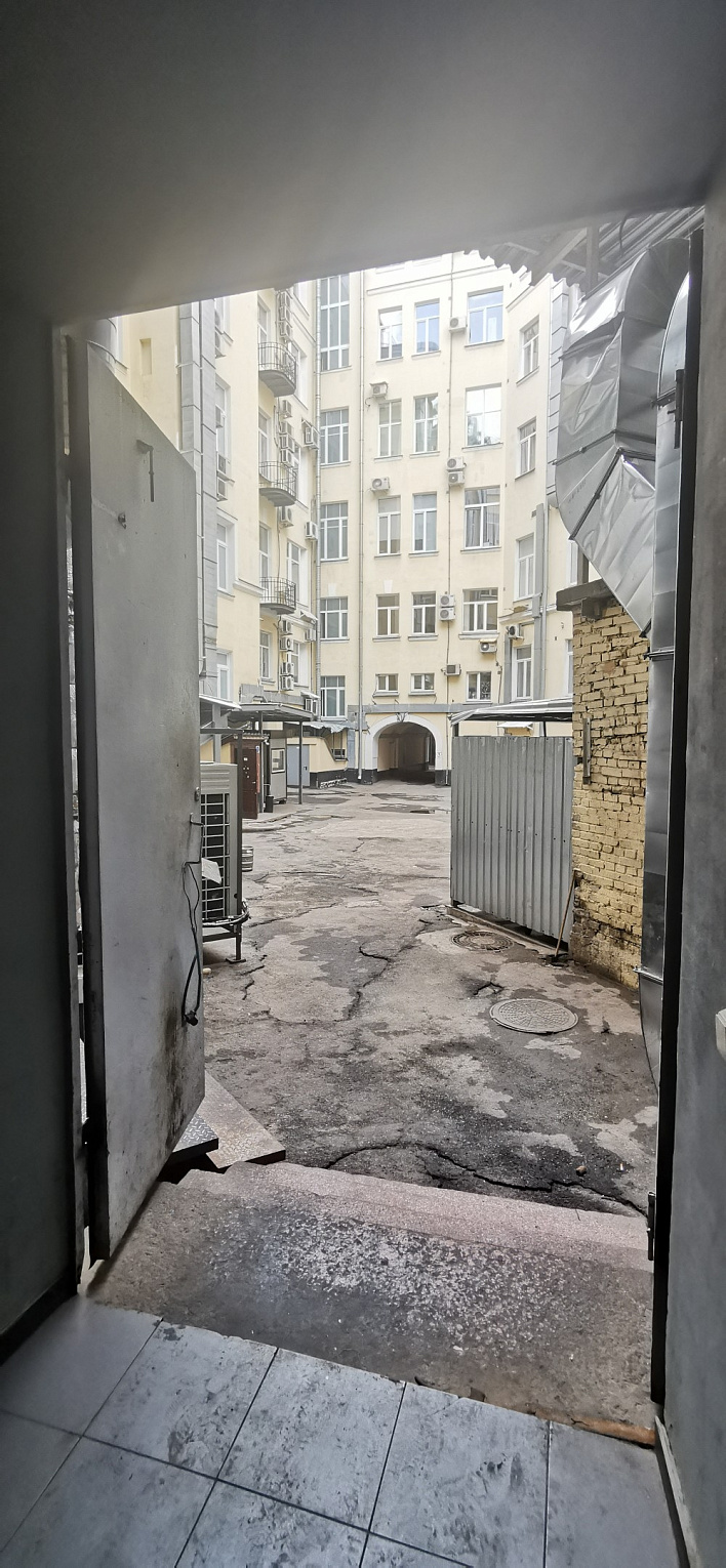 Аренда торгового помещения Офисное здание «Кузнецкий Мост 21/5»