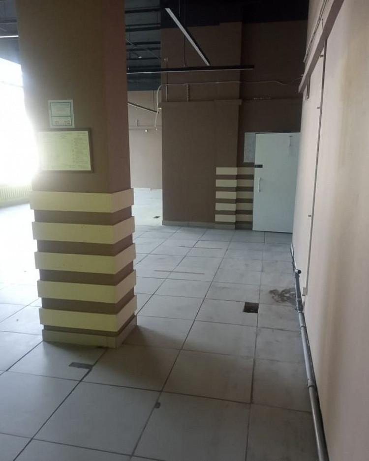 Аренда торгового помещения Жилое здание 