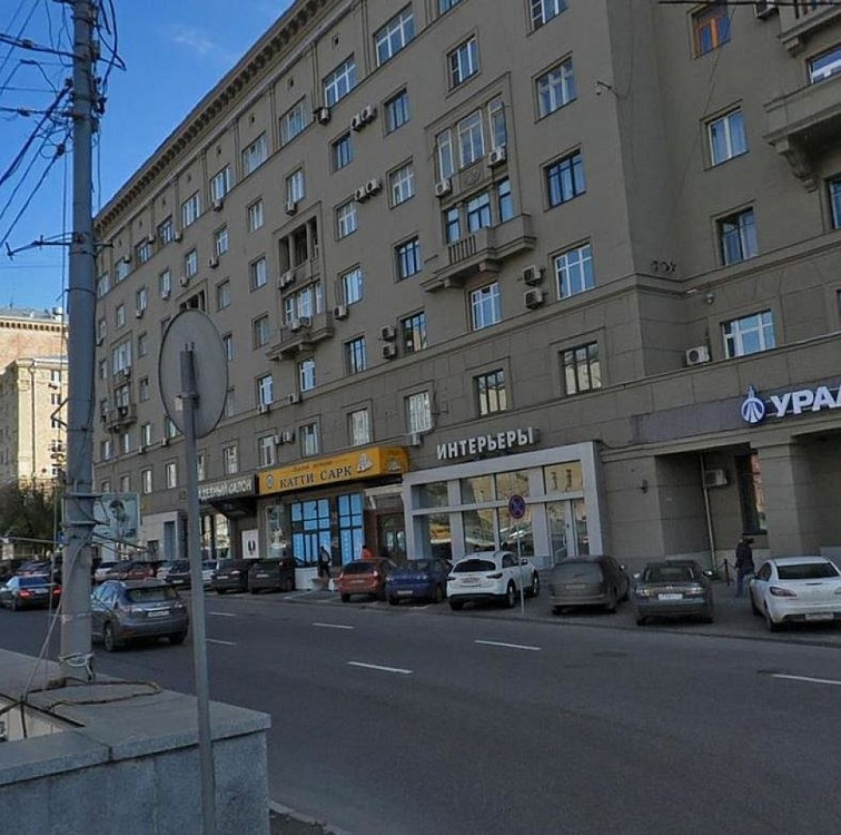 Аренда торгового помещения Жилое здание 