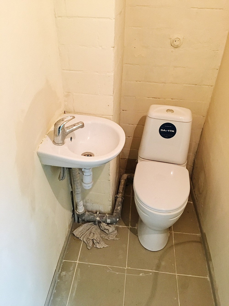 Аренда торгового помещения Жилое здание 