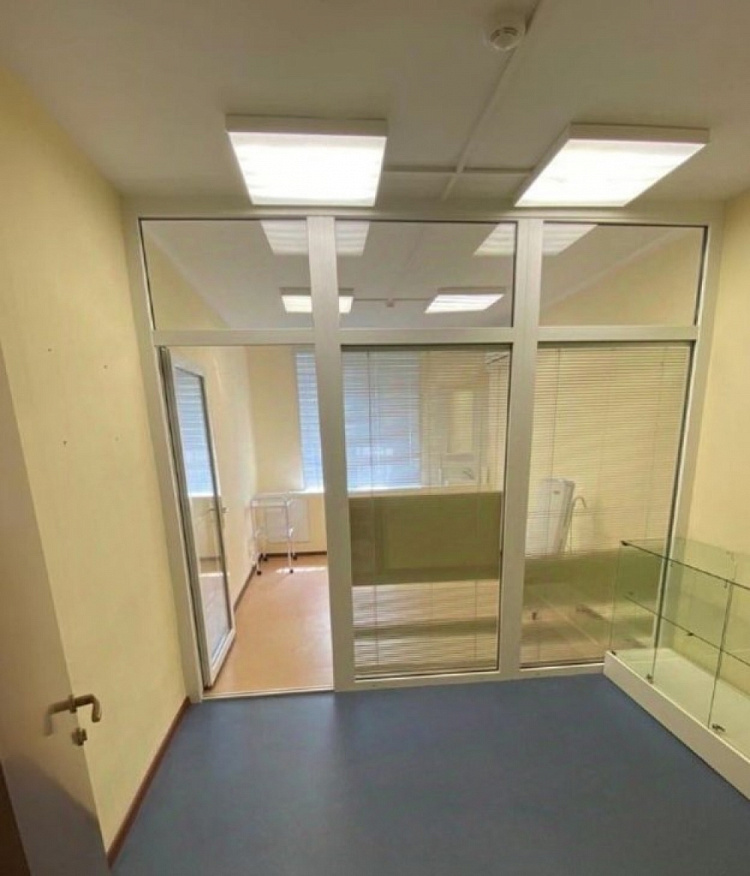 Аренда торгового помещения Жилое здание 