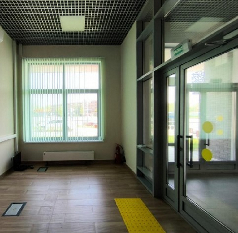 Аренда торгового помещения Жилой дом 