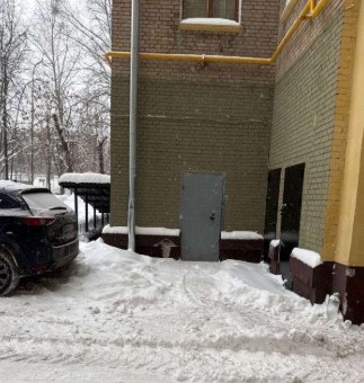 Аренда торгового помещения Жилое здание 