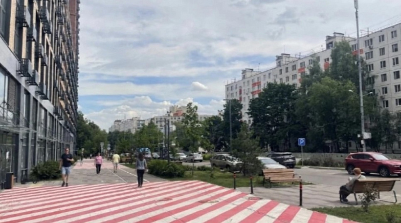 Продажа торгового помещения Жилое здание 