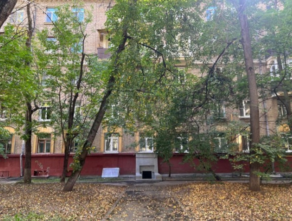 Аренда торгового помещения Жилое здание 