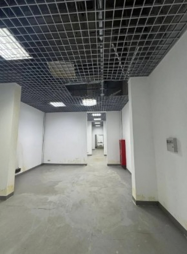 Аренда торгового помещения Жилое здание 