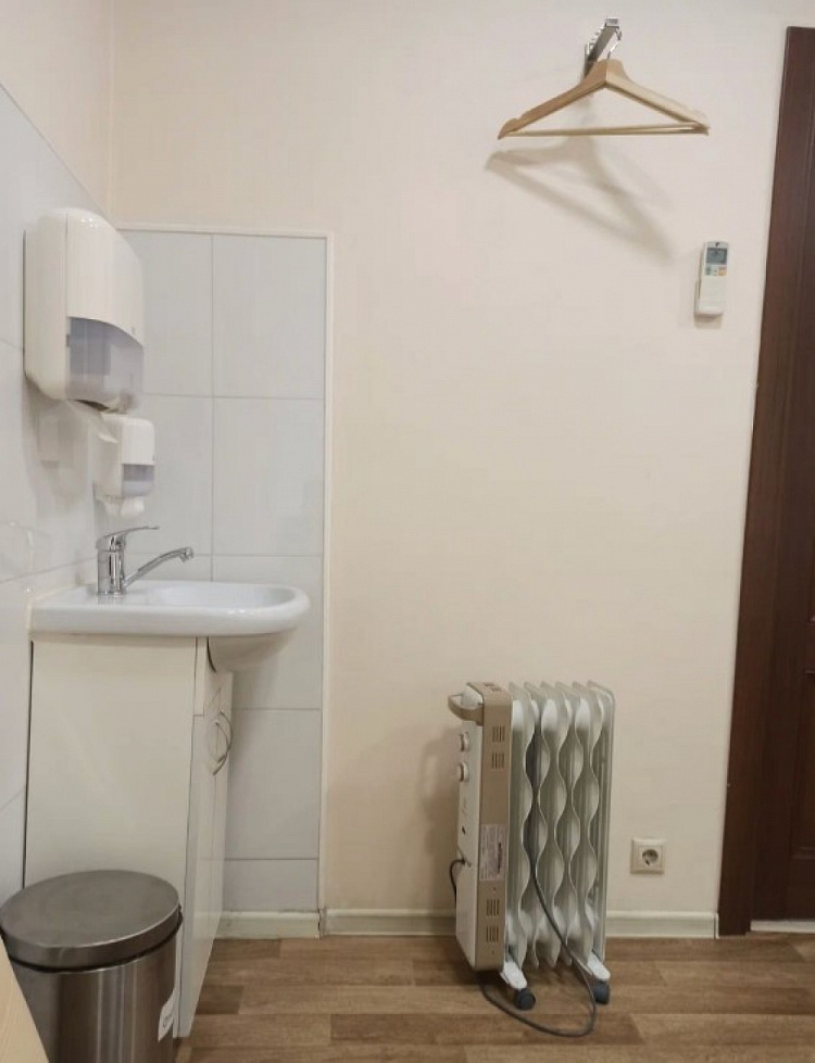 Аренда торгового помещения Административное здание 