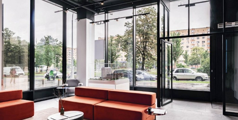 Аренда торгового помещения Бизнес-центр «Lunar (Лунар)»