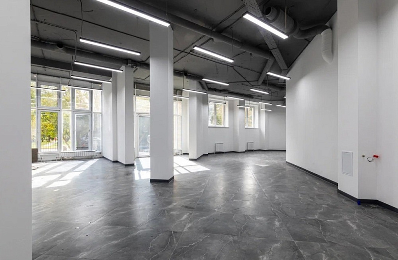 Продажа торгового помещения Жилое здание 