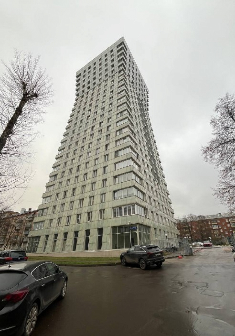 Продажа торгового помещения Жилое здание 