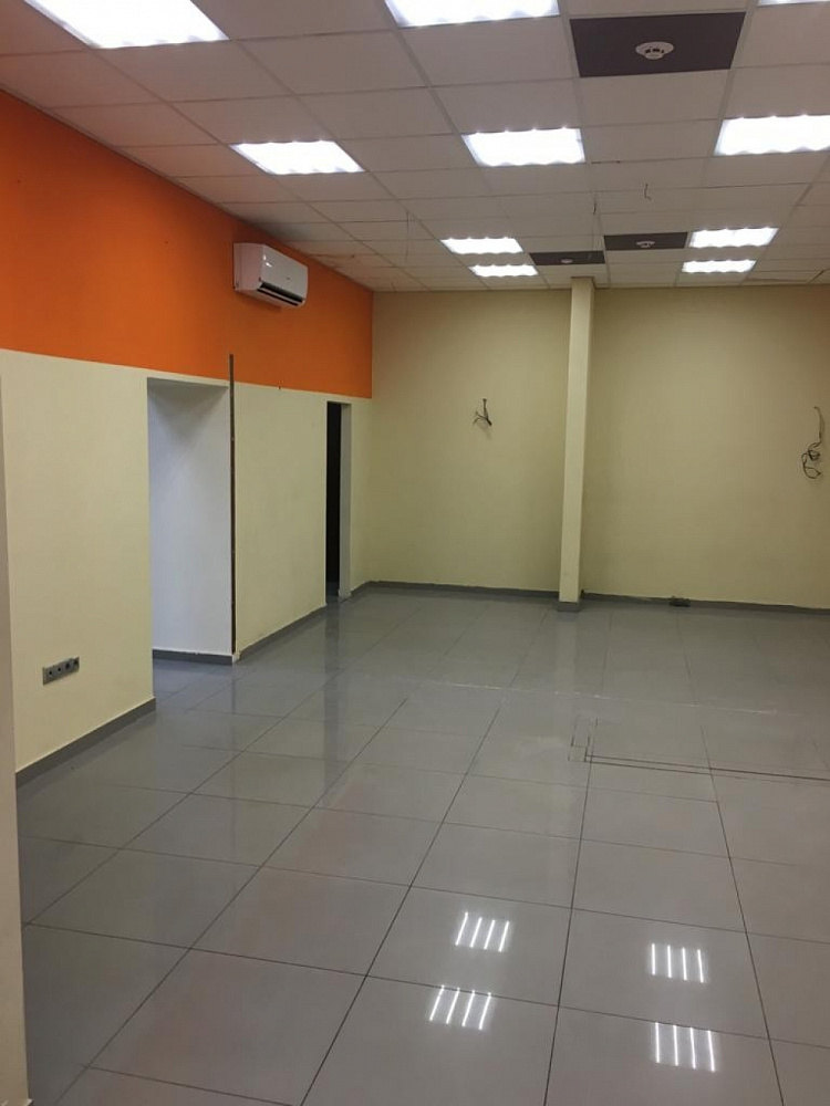 Аренда торгового помещения Жилой дом 