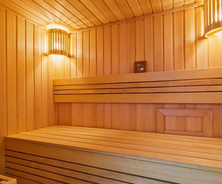 Продажа торгового помещения Жилое здание  