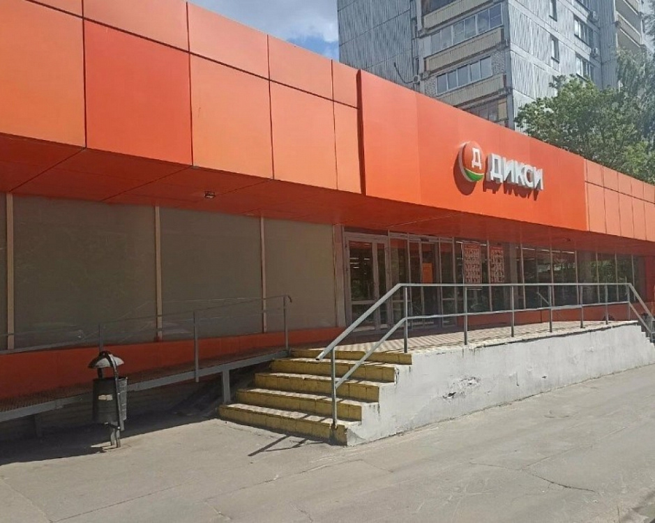 Аренда торгового помещения Жилое здание 