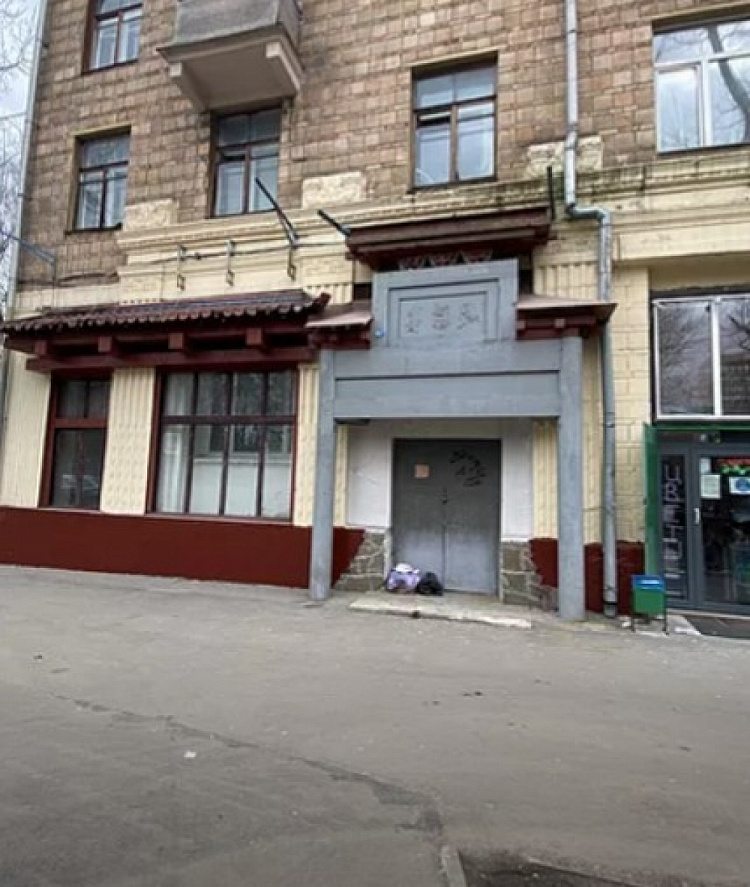 Аренда торгового помещения Жилое здание 
