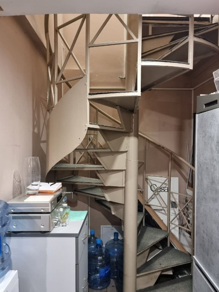 Аренда торгового помещения Жилое здание 