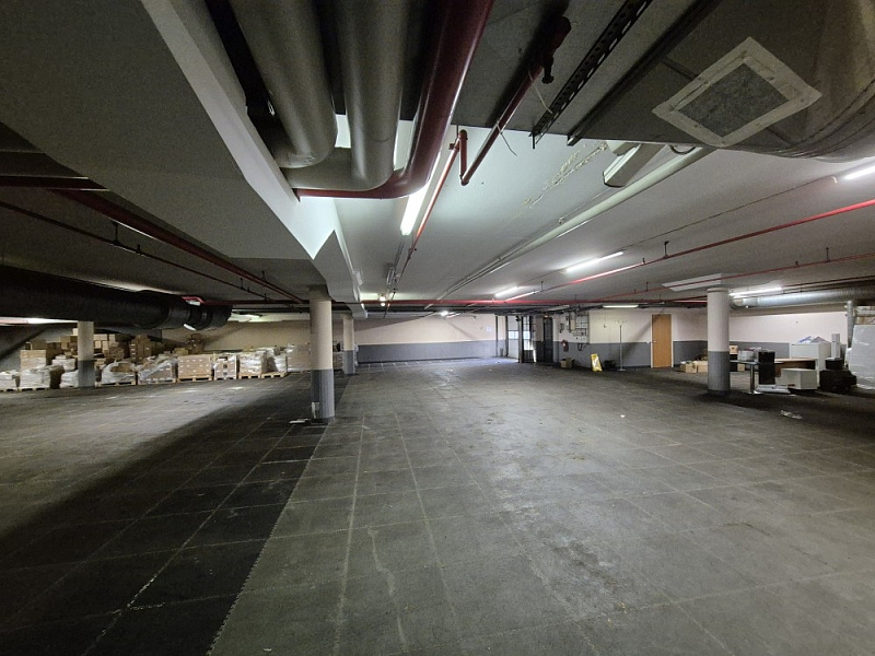 Аренда офиса Административное Здание на 1й Линии