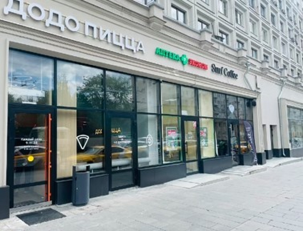 Аренда торгового помещения Жилое здание 