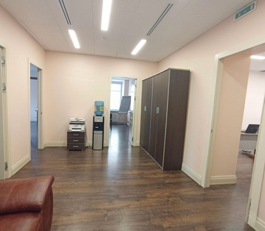 Аренда офиса Бизнес-центр «Земляной 4 с1»