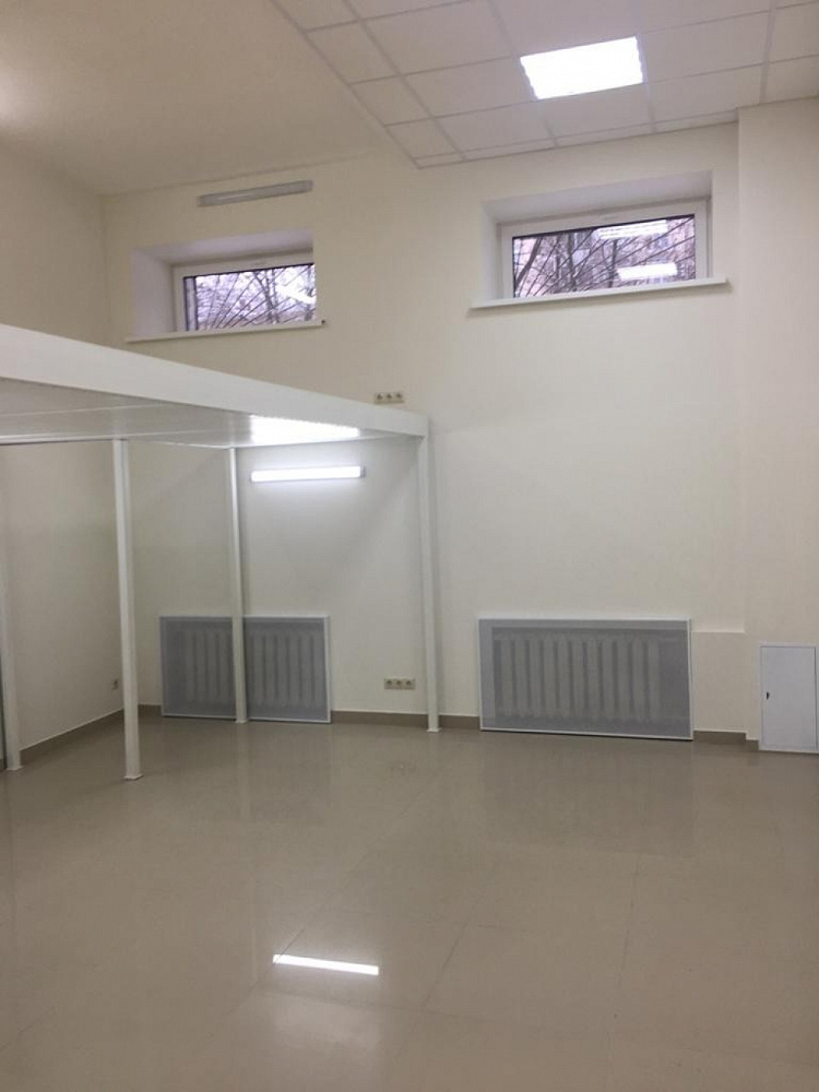 Аренда торгового помещения Жилое здание 