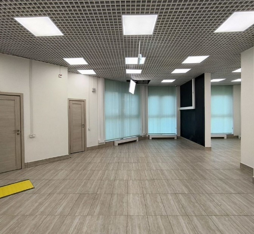 Аренда торгового помещения Жилое здание 