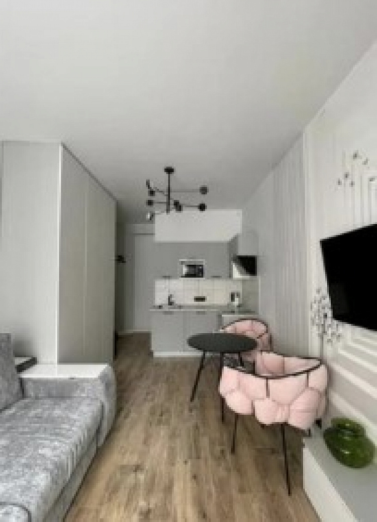 Продажа торгового помещения Жилое здание 