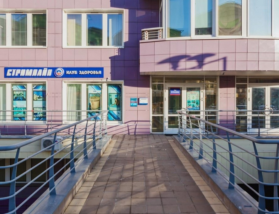 Продажа торгового помещения Жилое здание  