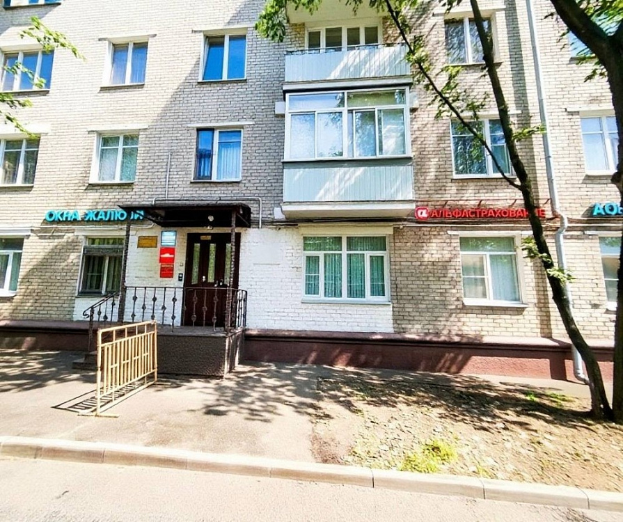 Продажа торгового помещения Жилое здание 