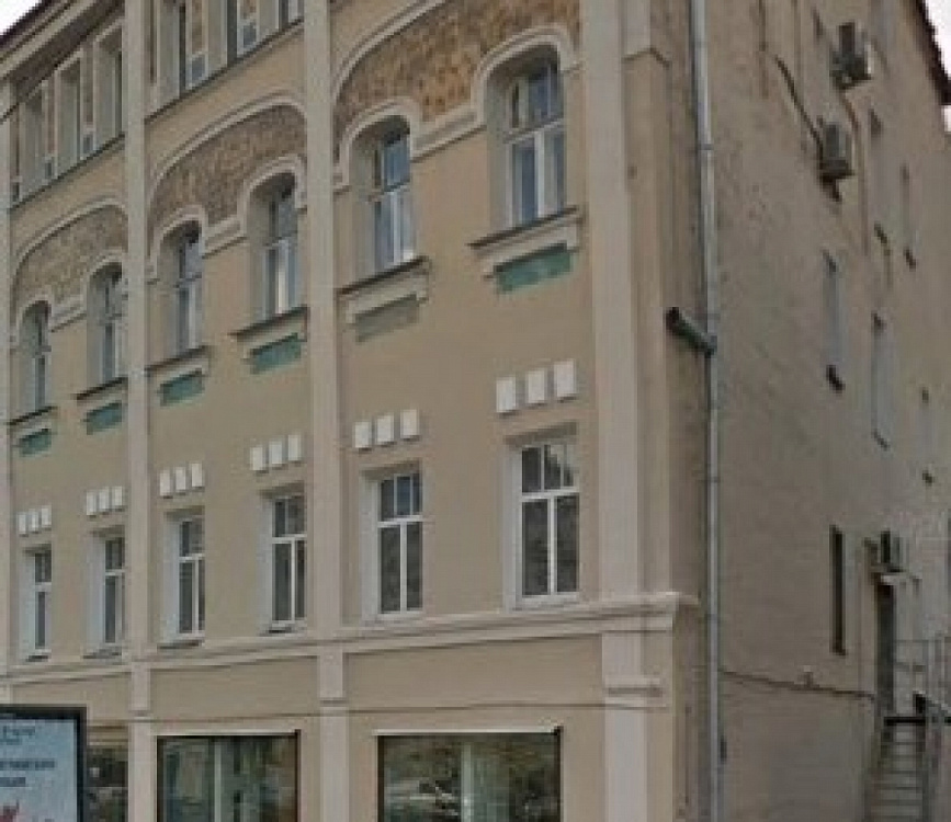 Аренда торгового помещения Жилое здание 
