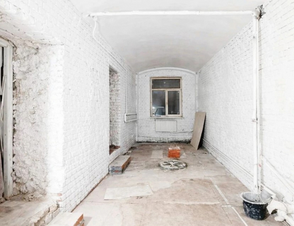 Продажа торгового помещения Жилое здание 