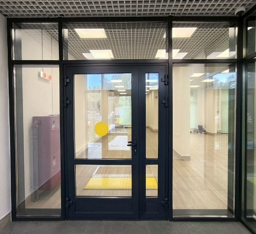 Аренда торгового помещения Жилое здание 