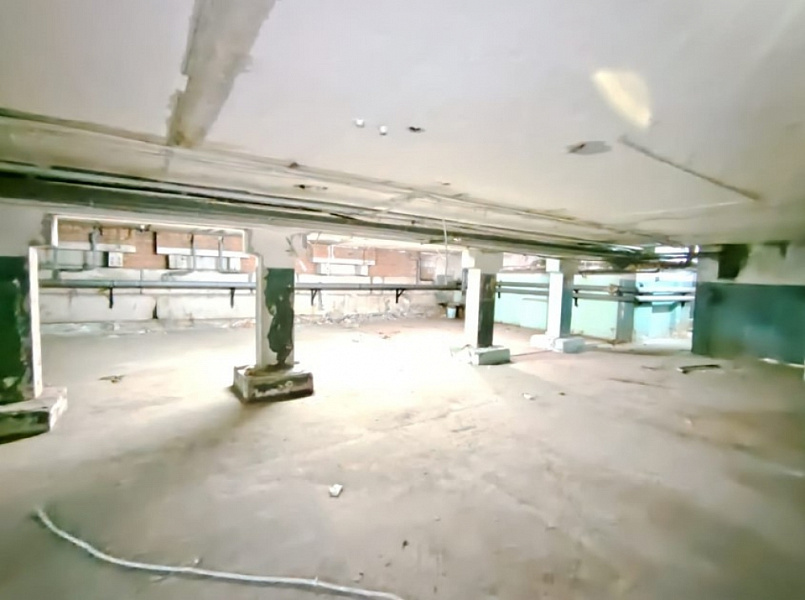 Продажа торгового помещения Жилое здание 