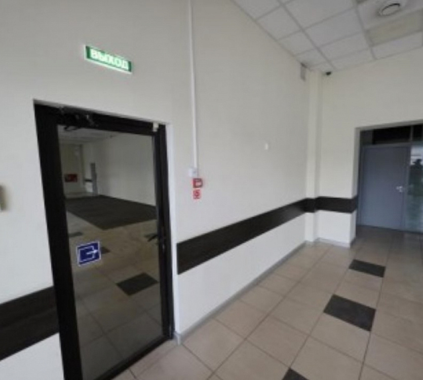 Аренда торгового помещения Жилое здание 