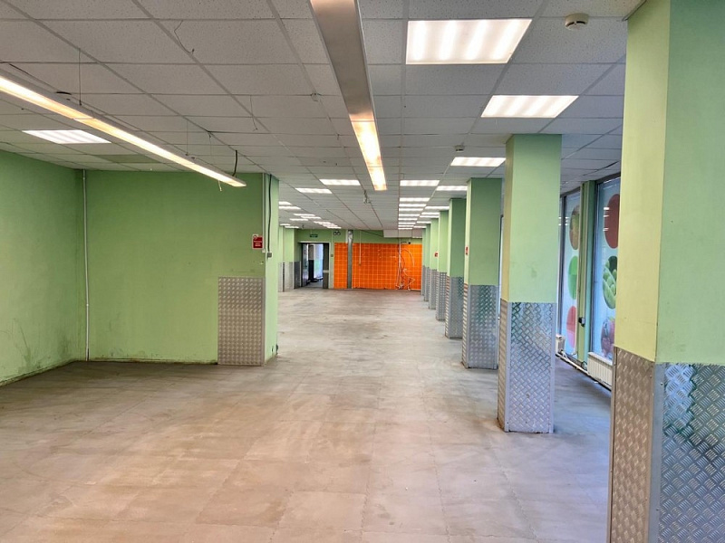 Аренда торгового помещения Жилой дом 