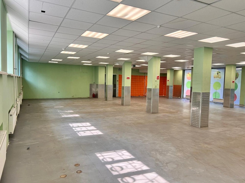 Аренда торгового помещения Жилой дом 