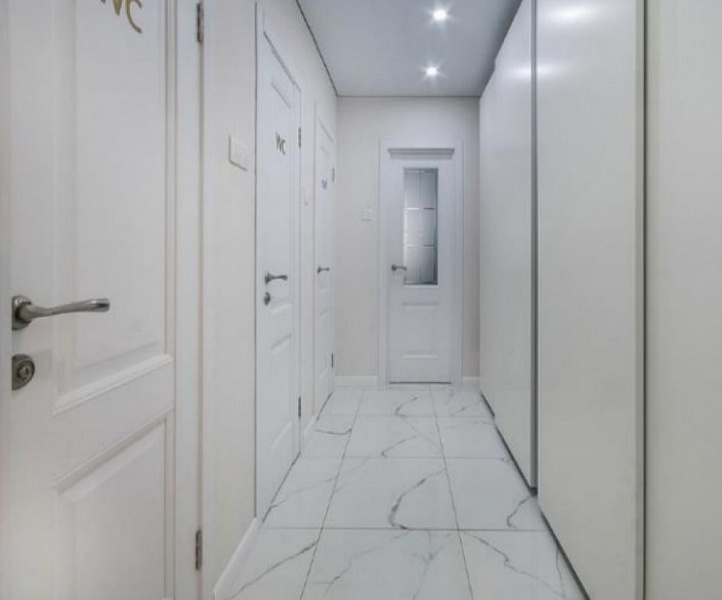 Продажа торгового помещения Жилое здание 