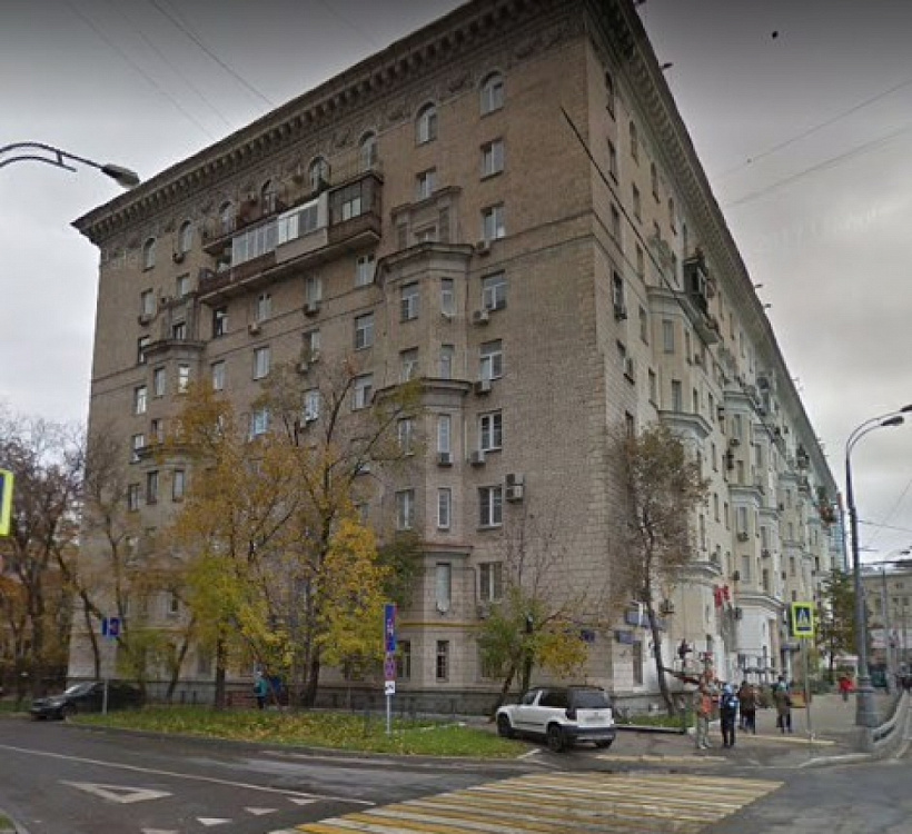 Аренда торгового помещения Жилое здание 